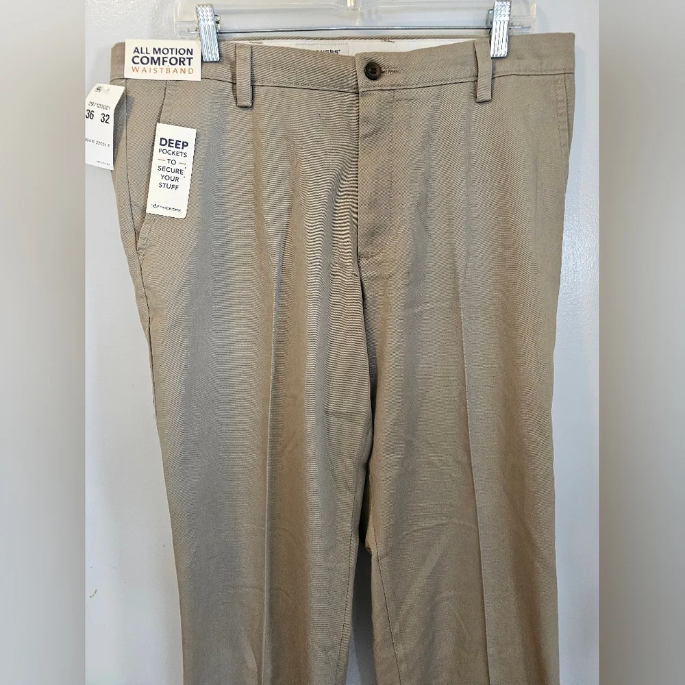 Dockers Men's Easy Khaki‎ Straight Fit Pants Beige Size 36x32 NWT